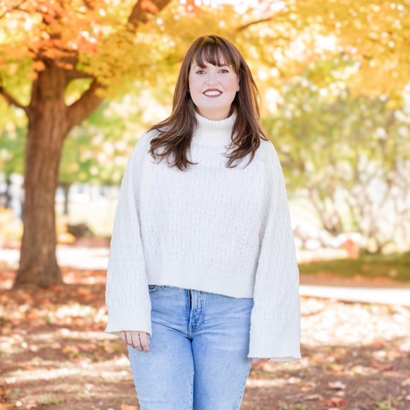 Meet your Posher, Elizabeth - Picture 1 of 1